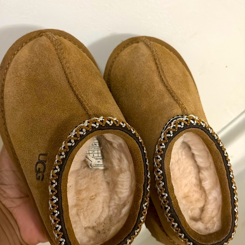 Ugg slippers